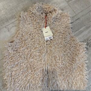 Nwt Cozy Cream Shaggy vest